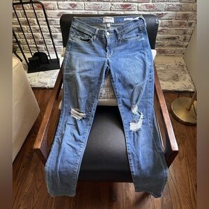The FRAME Denim Le Skinny De Jeanne